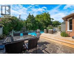477 BURNETT Avenue - 32
