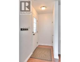 6 ERB Street - 8