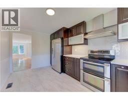 6 CHURCHILL Street - 28