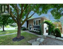 120 DEVONGLEN Drive - 3