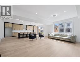 76 SASS Crescent - 12