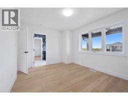 76 SASS Crescent - 41