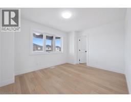 76 SASS Crescent - 43
