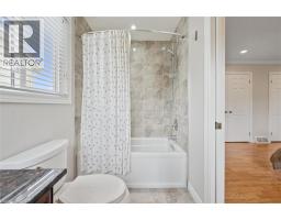 256 GRAND RIVER Boulevard - 22