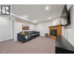 256 GRAND RIVER Boulevard - 27