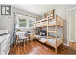 54 ADMIRAL Road - 11