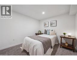 54 ADMIRAL Road - 18