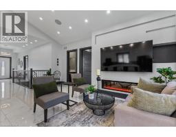 404 MONTROSE Street N - 21