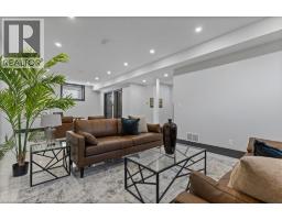 404 MONTROSE Street N - 31