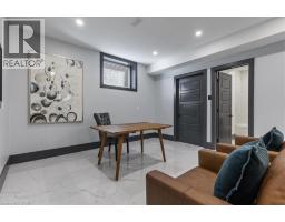 404 MONTROSE Street N - 32