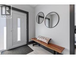 404 MONTROSE Street N - 8