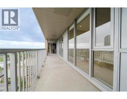 191 KING Street S UnitNo. 1306 - 33