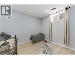 215 BAMFORD Drive - 17