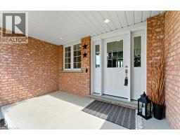 215 BAMFORD Drive - 4