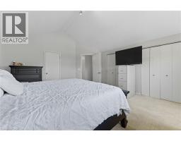 12 FOOT Crescent - 22