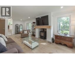 627 WOODHILL Road - 27