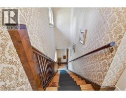 76 AHRENS Street W - 29