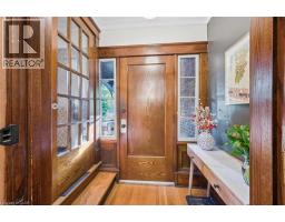 76 AHRENS Street W - 5
