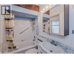 478 GREENFIELD Avenue - 11