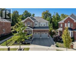 304 FALLING GREEN Crescent - 1