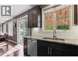 304 FALLING GREEN Crescent - 14