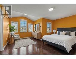 304 FALLING GREEN Crescent - 28