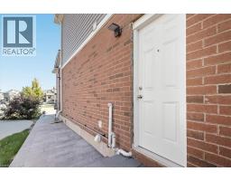 304 FALLING GREEN Crescent - 3