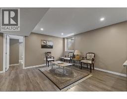 304 FALLING GREEN Crescent - 36