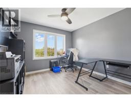 25 MERRITT Lane - 19