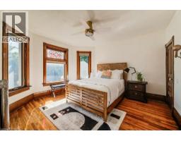 350 QUEEN Street S - 24