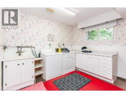 410 DUNVEGAN Drive - 37
