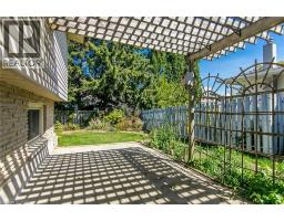 410 DUNVEGAN Drive - 40