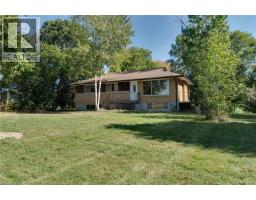 2795 VICTORIA Street N - 4