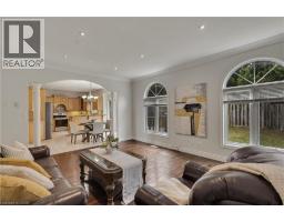517 YORKSHIRE Drive - 12
