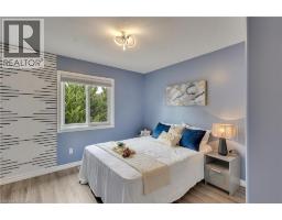 517 YORKSHIRE Drive - 25