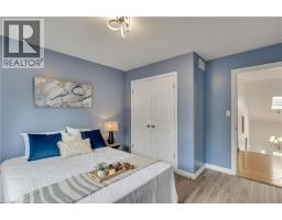 517 YORKSHIRE Drive - 26