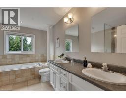 517 YORKSHIRE Drive - 32