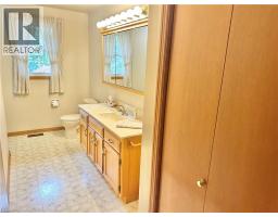 1314 NORFOLK COUNTY HIGHWAY 24 E - 14