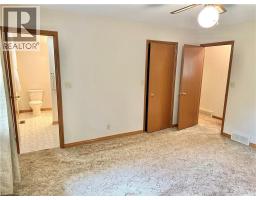 1314 NORFOLK COUNTY HIGHWAY 24 E - 17