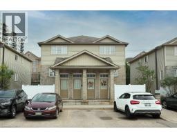 240 WESTMEADOW Drive UnitNo. D13 - 1