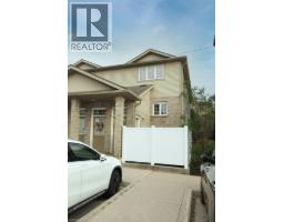 240 WESTMEADOW Drive UnitNo. D13 - 2