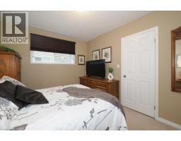 240 WESTMEADOW Drive UnitNo. D13 - 23