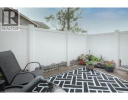 240 WESTMEADOW Drive UnitNo. D13 - 28