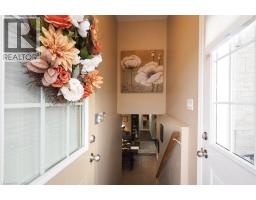 240 WESTMEADOW Drive UnitNo. D13 - 7