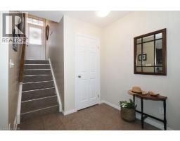 240 WESTMEADOW Drive UnitNo. D13 - 8