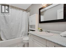 175 STIRLING MACGREGOR Drive - 19