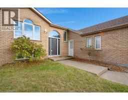 175 STIRLING MACGREGOR Drive - 2