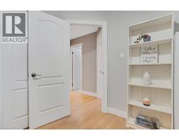 175 STIRLING MACGREGOR Drive - 24
