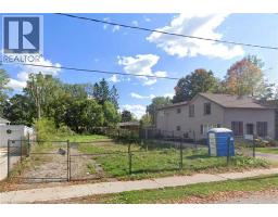 164 CATHERINE Street - 2
