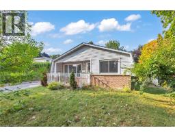 87 CHRISTOPHER Drive - 27